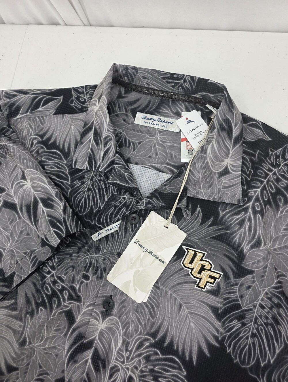 NWT Tommy Bahama The Bahama Coast Island Zone Camp Shirt Stretch Vented UCF Med